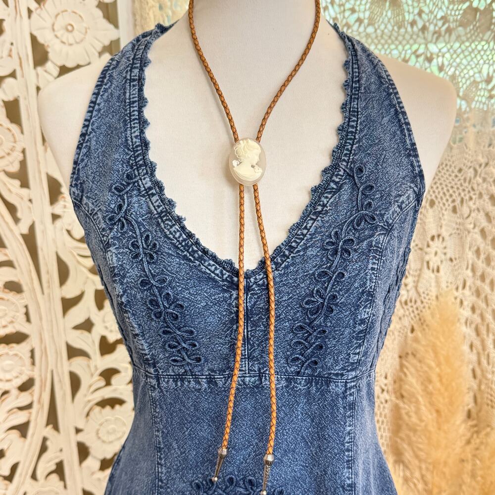 Upcycled/Handmade Neutral Cameo Bolo Tie